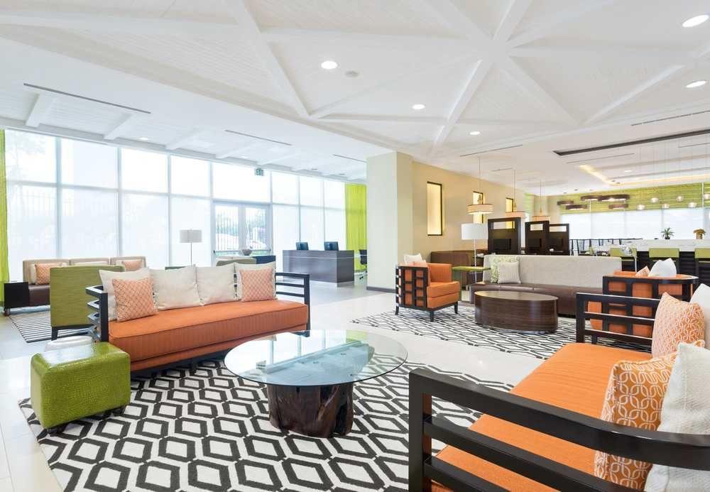 Отель Courtyard By Marriott Kingston, Jamaica Экстерьер фото
